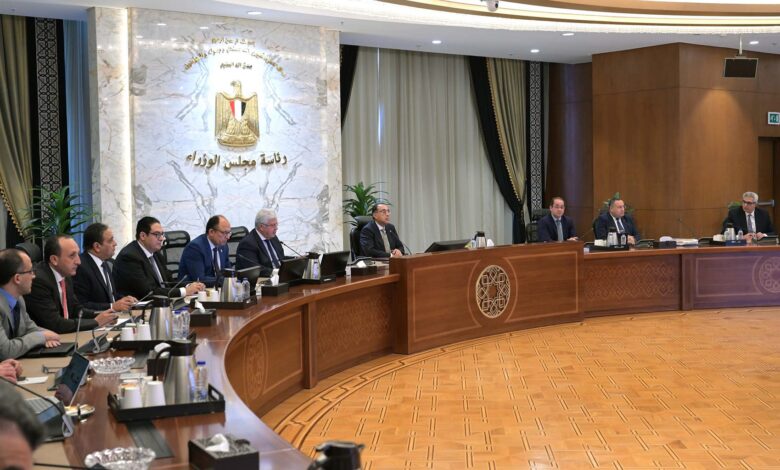 رئيس-الوزراء-يتابع-الموقف-التنفيذى-لمستشفى-“500500”