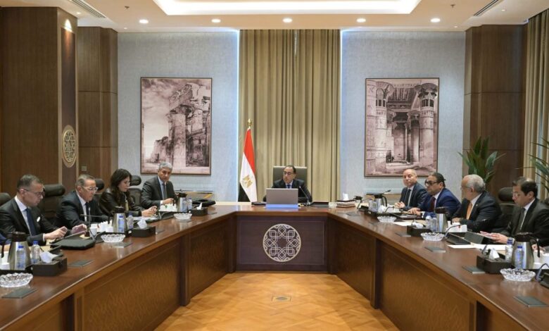 رئيس-الوزراء:-تخصيص-بعض-شوارع-وسط-البلد-“للمشاة-فقط”-ضمن-خطة-التطوير