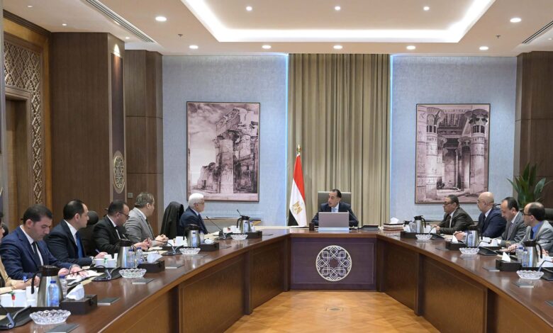 رئيس-الوزراء:-حد-أقصى-3-أشهر-لتفعيل-الربط-الإلكتروني-بين-“التأمينات”-والمرور