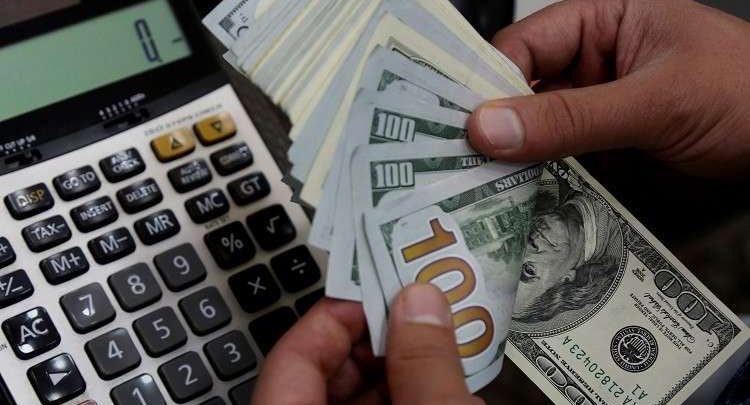 المضاربون-يراهنون-على-ضعف-الدولار-لأول-مرة-منذ-فوز-ترامب