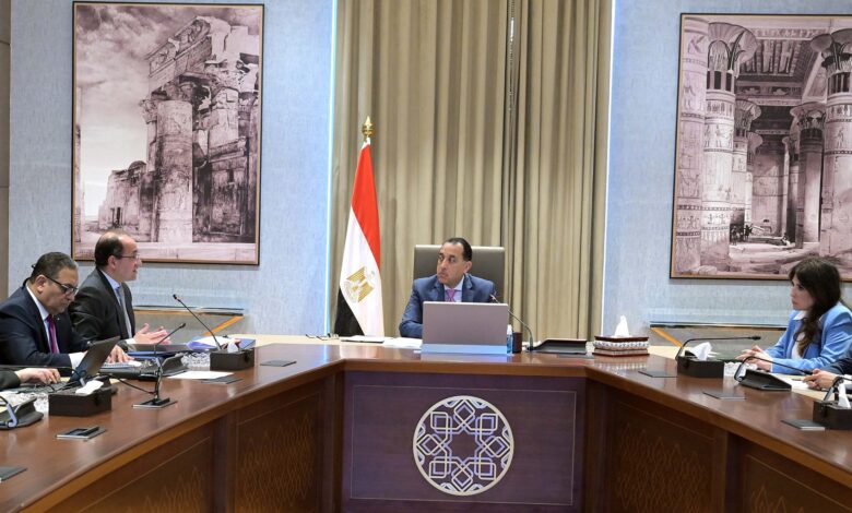 رئيس-الوزراء-يتابع-ملفات-عمل-وزارة-المالية