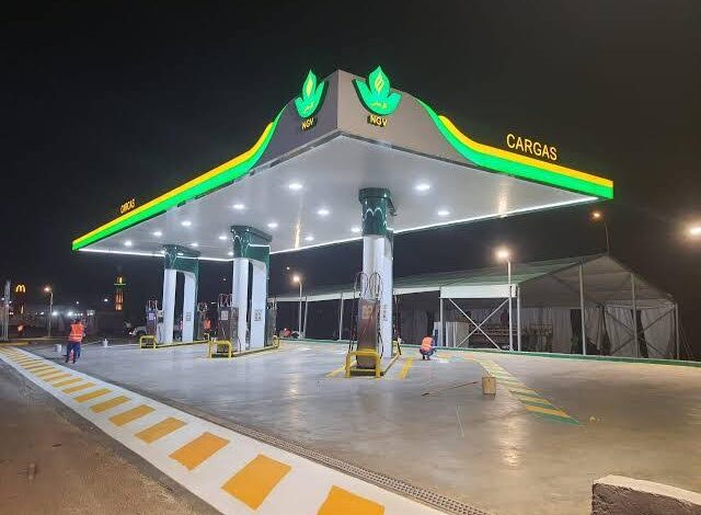 البترول:-مبيعات-زيوت-“كارجاس”-للسيارات-ترتفع-بنسبة-54%-وافتتاح-34-محطة-جديدة