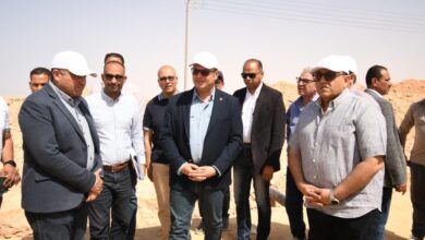 وزير-الإسكان-يتفقد-مشروعات-الساحل-الشمالي-الغربي-وأعمال-الطرق-والمرافق-بمنطقة-رأس-الحكمة