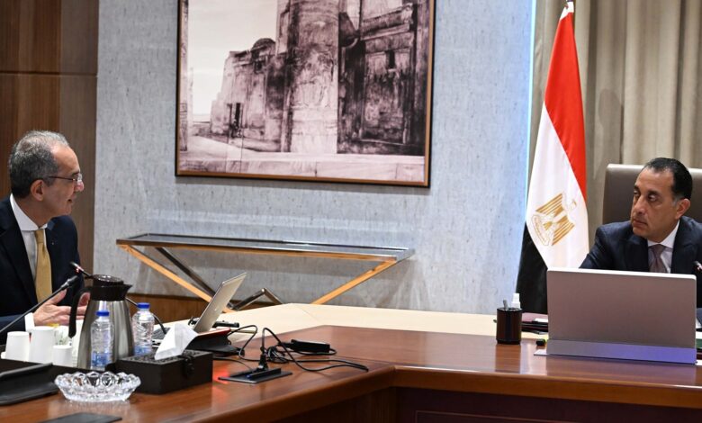 وزير-الاتصالات:-تطبيق-قانون-الرقم-القومي-العقاري-بعد-التصديق-الرئاسي